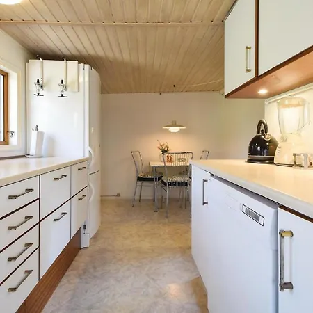Two-bedroom Holiday In Juelsminde Hébergement de vacances